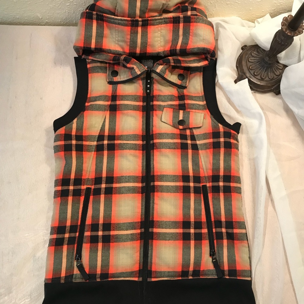 Burton DryRide Vest- size Medium- plaid orange